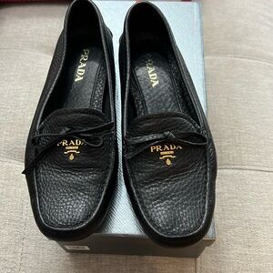 Prada calf leather shoes 37